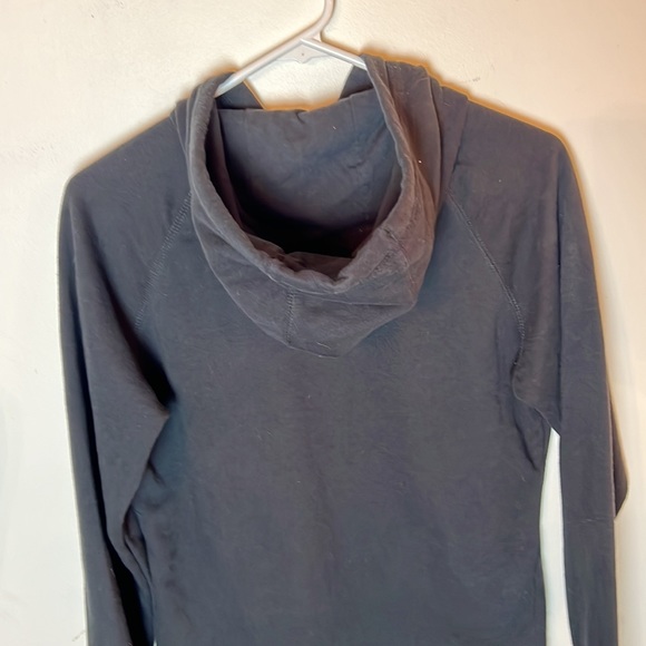 The North Face Hoodie - Picture 3 of 9